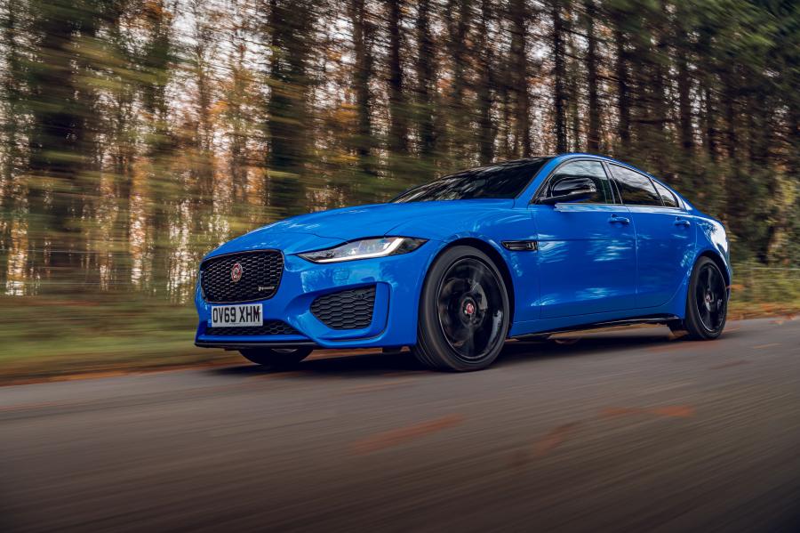  Jaguar XE R-Dynamic Reims Edition 2020 года  (UK) (фото 5 из 84)